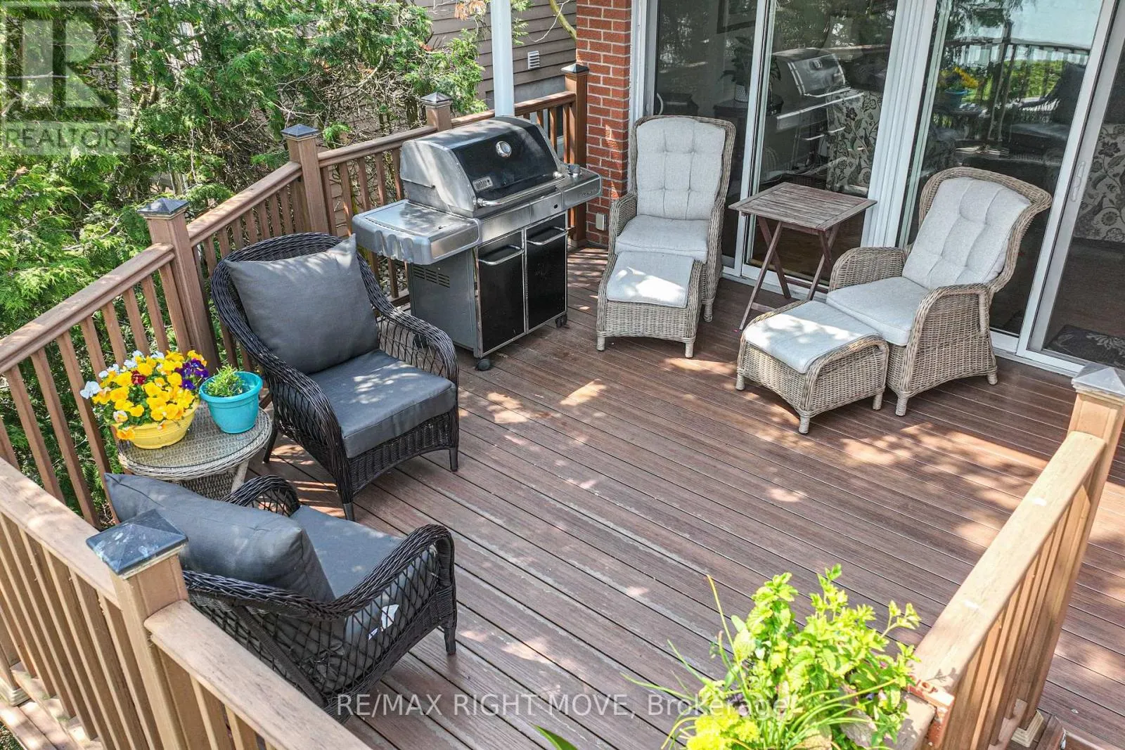 905 WOODLAND DRIVE