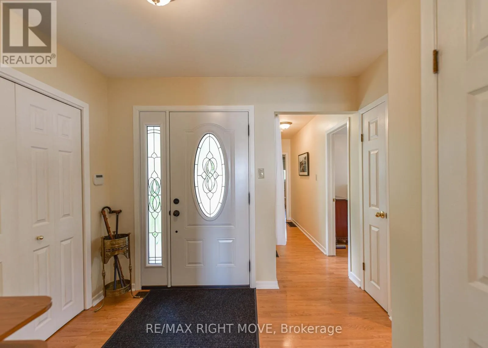 905 WOODLAND DRIVE