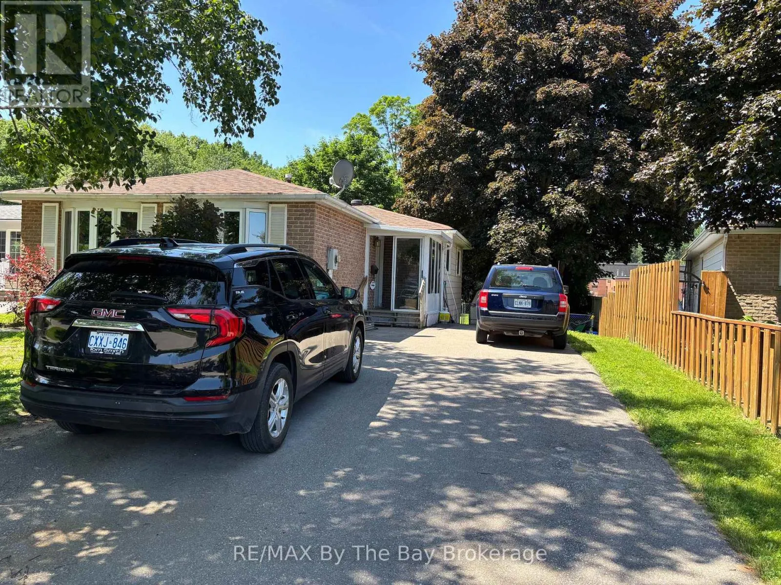 1033 GLEN BOGIE CRESCENT