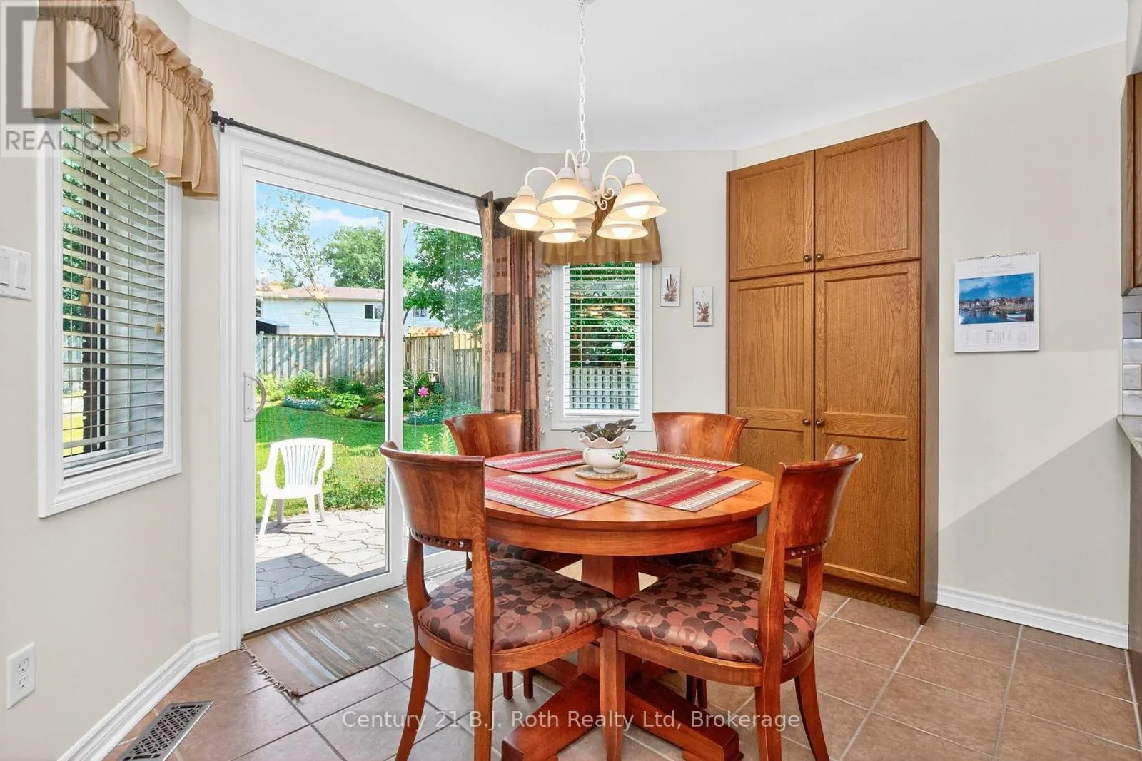 997 WHITNEY CRESCENT