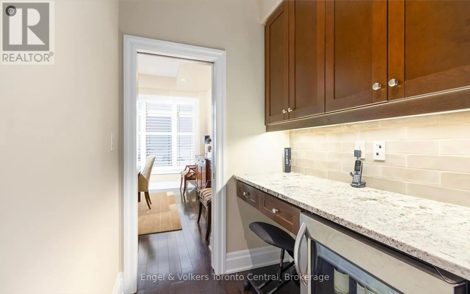 7 - 1 WESTMOUNT MEWS, #7