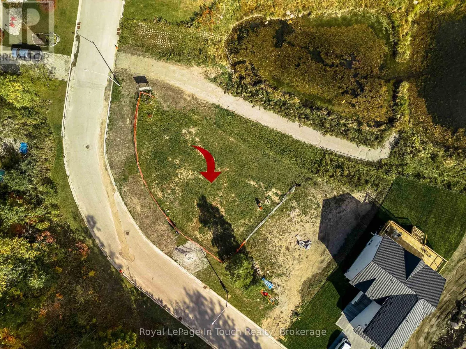 517 TAYLOR DRIVE