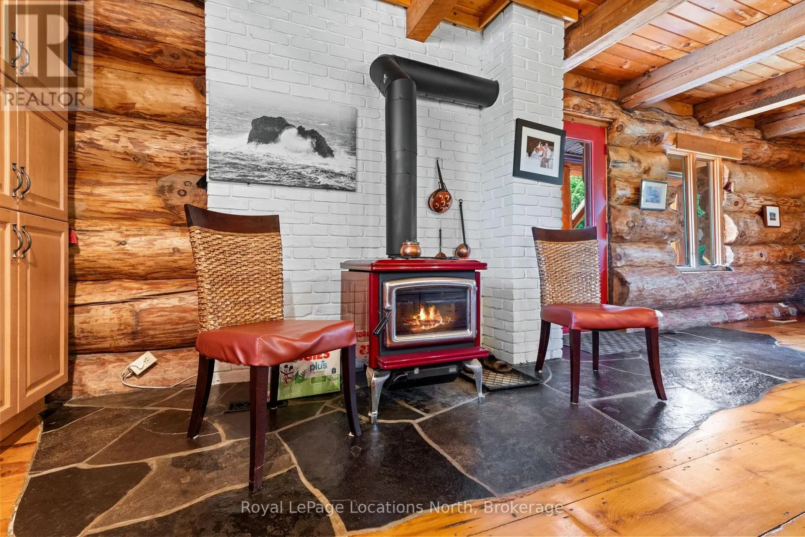 24 OLIVER CRESCENT