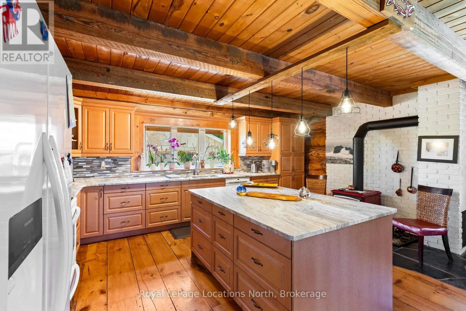 24 OLIVER CRESCENT