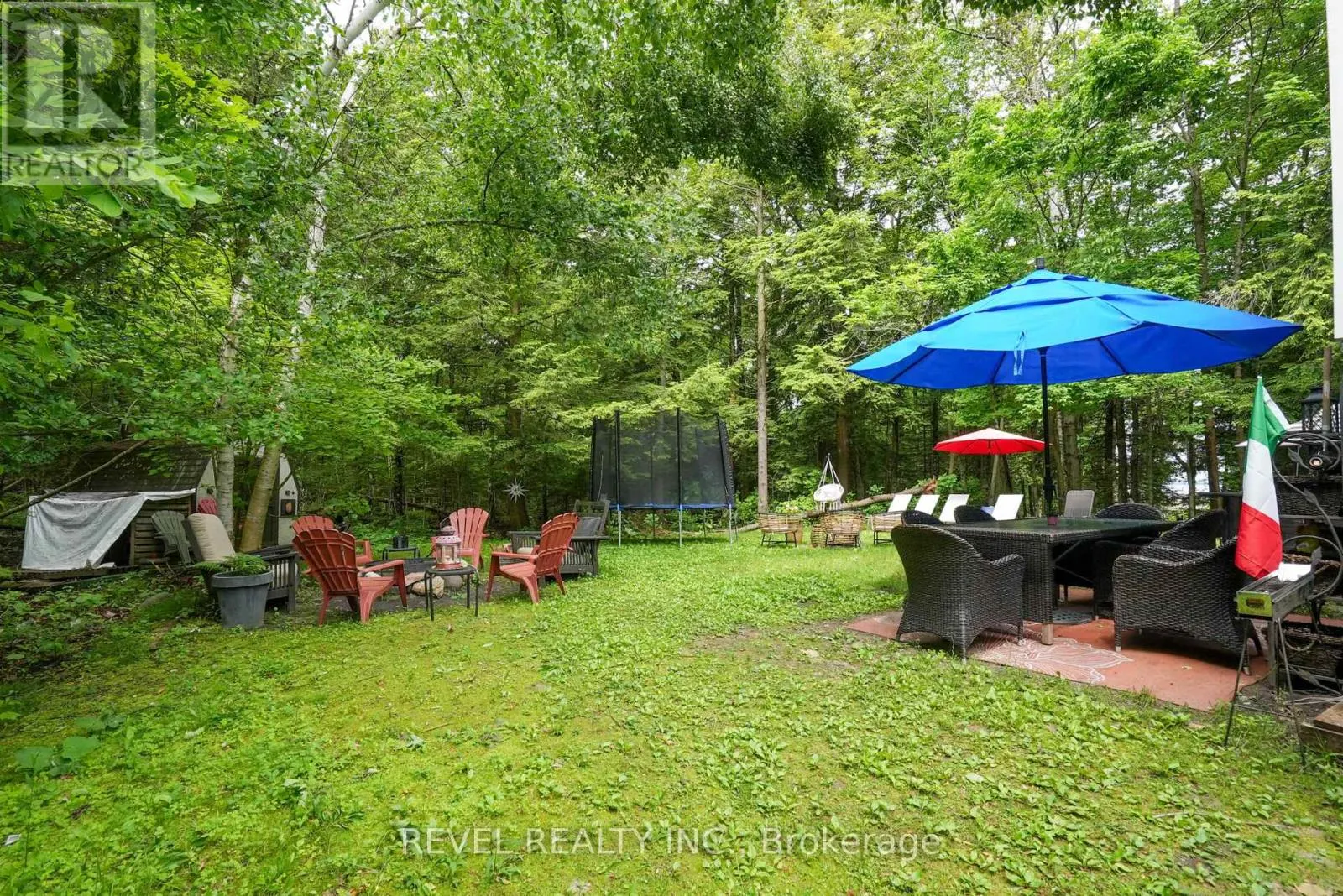 43 MANITOU CRESCENT