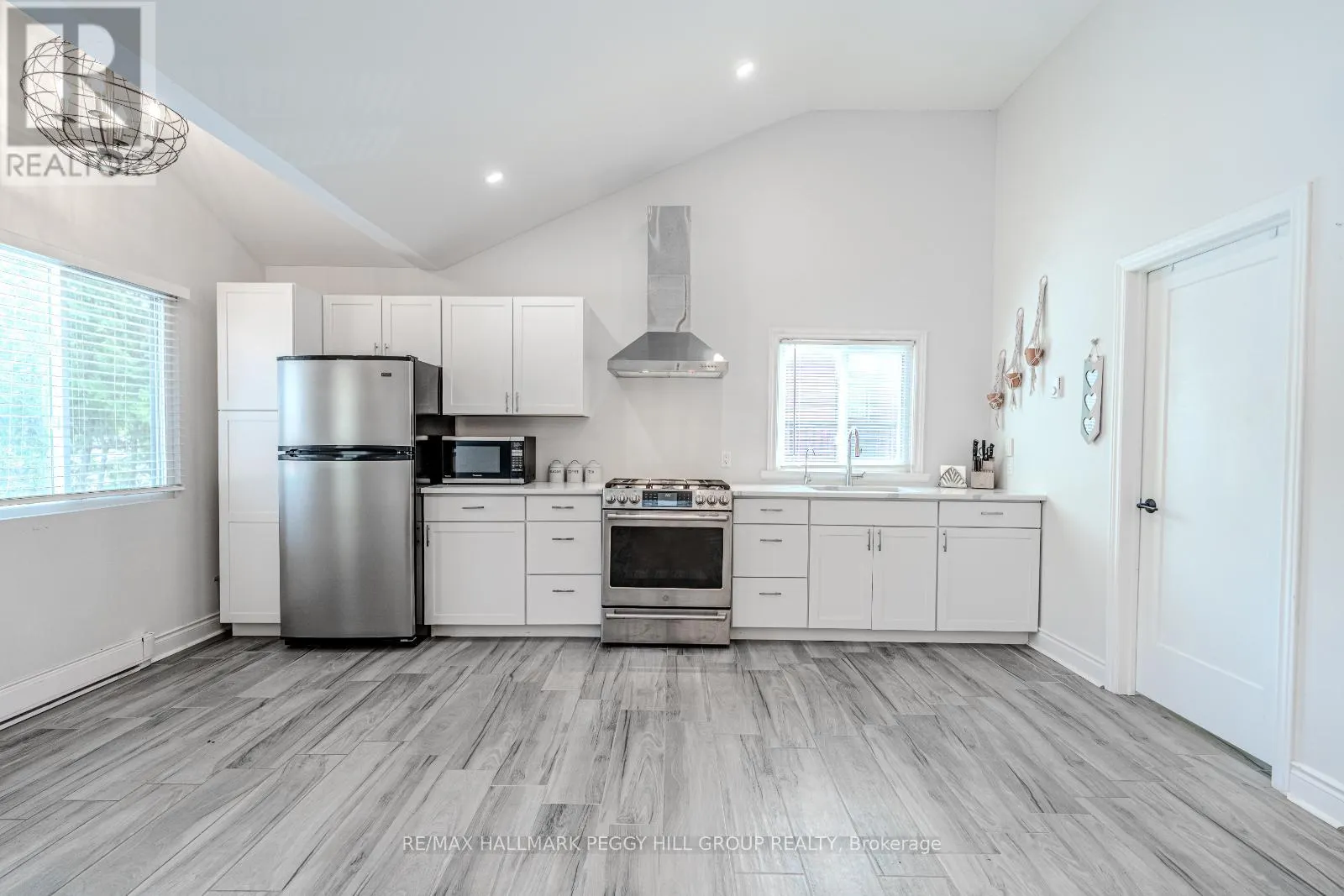 12 DOAN AVENUE
