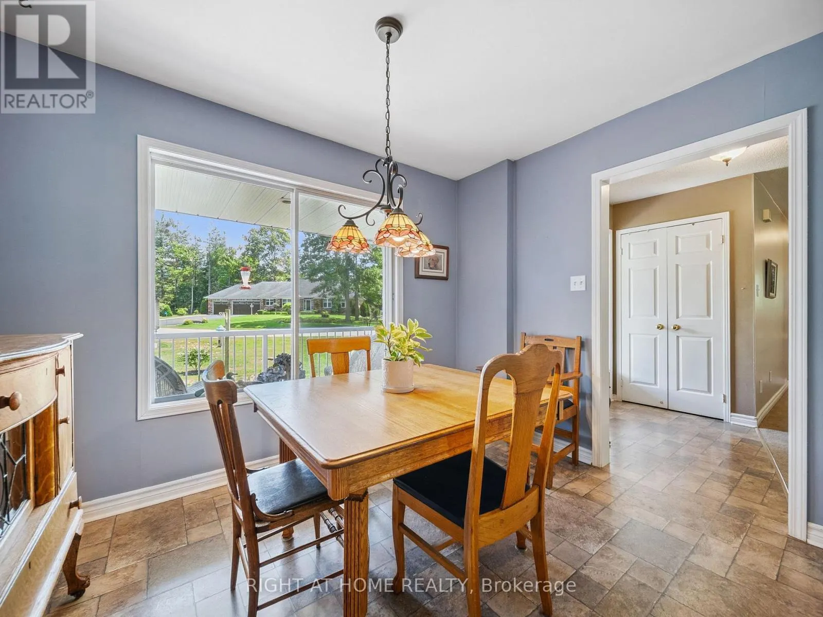 6 WENDEN COURT