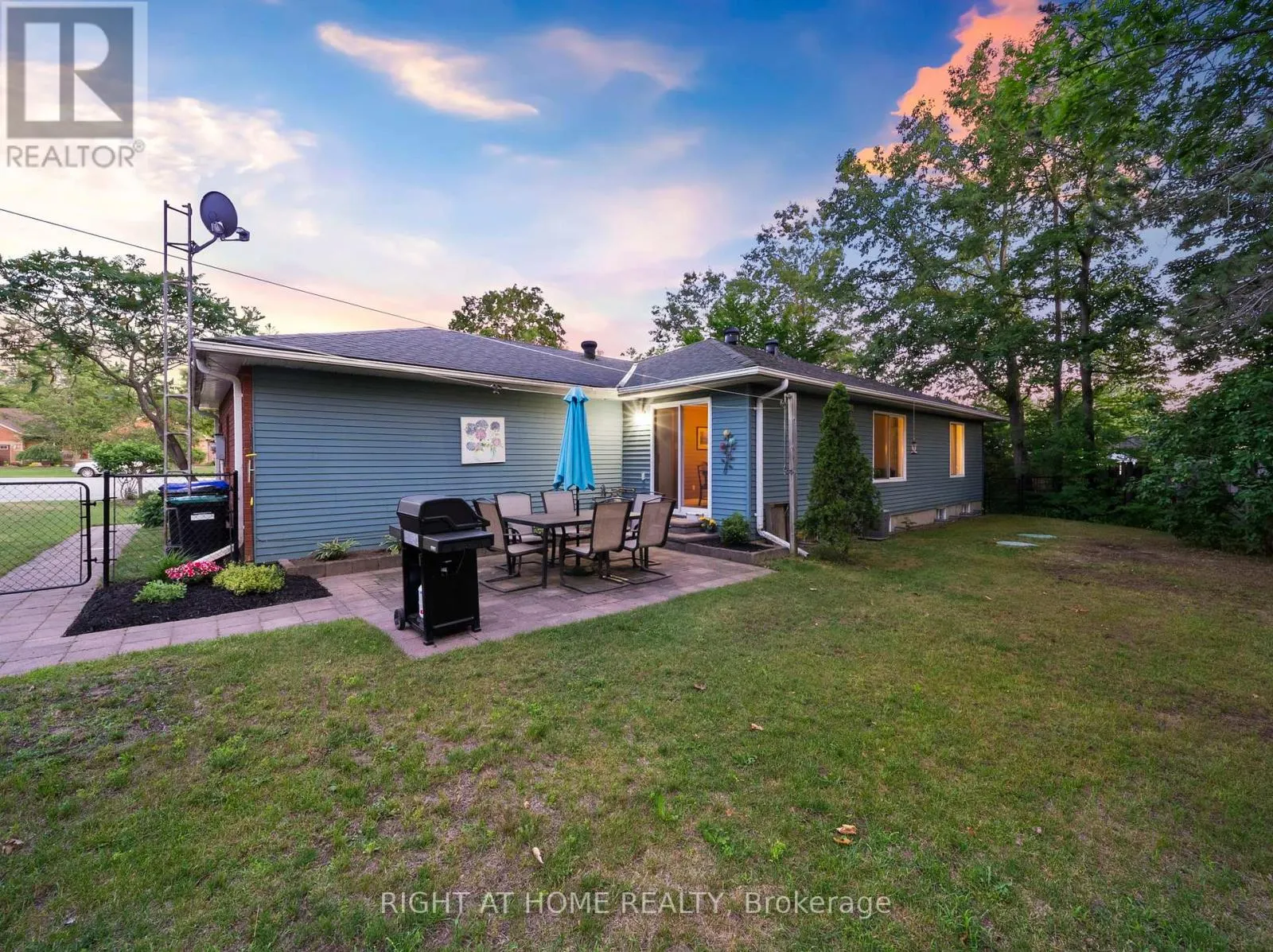 6 WENDEN COURT