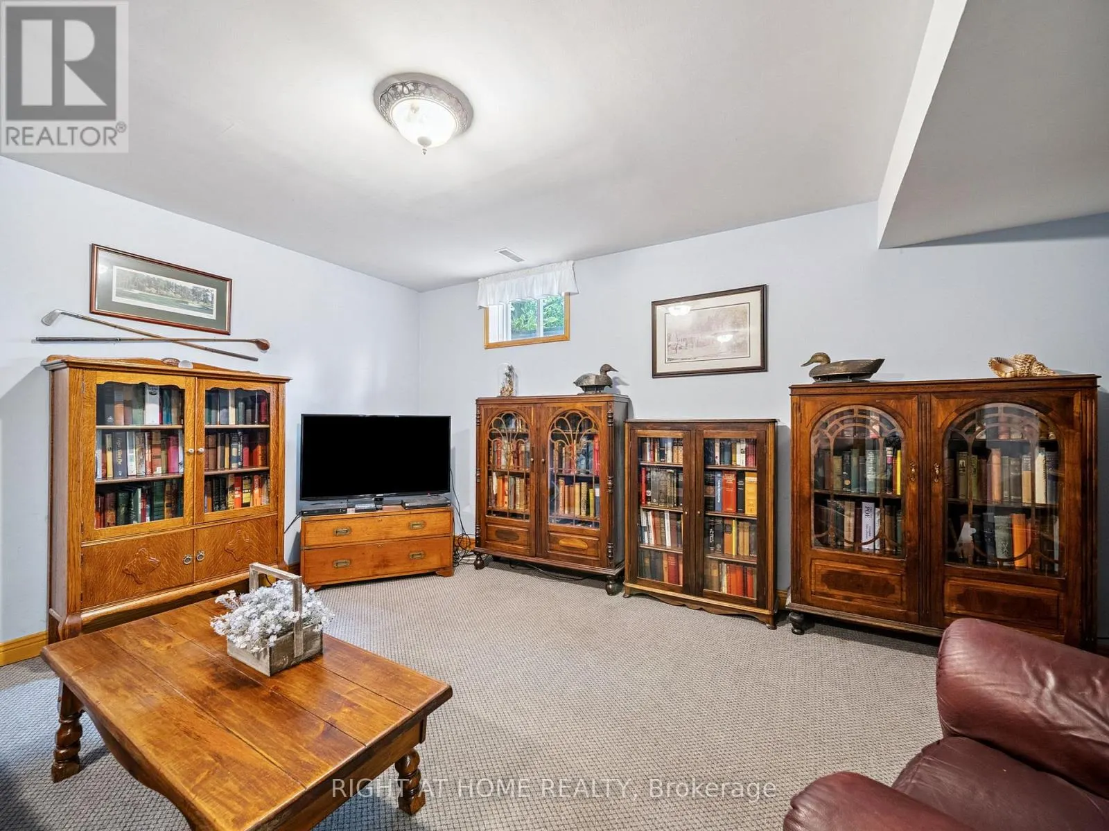 6 WENDEN COURT
