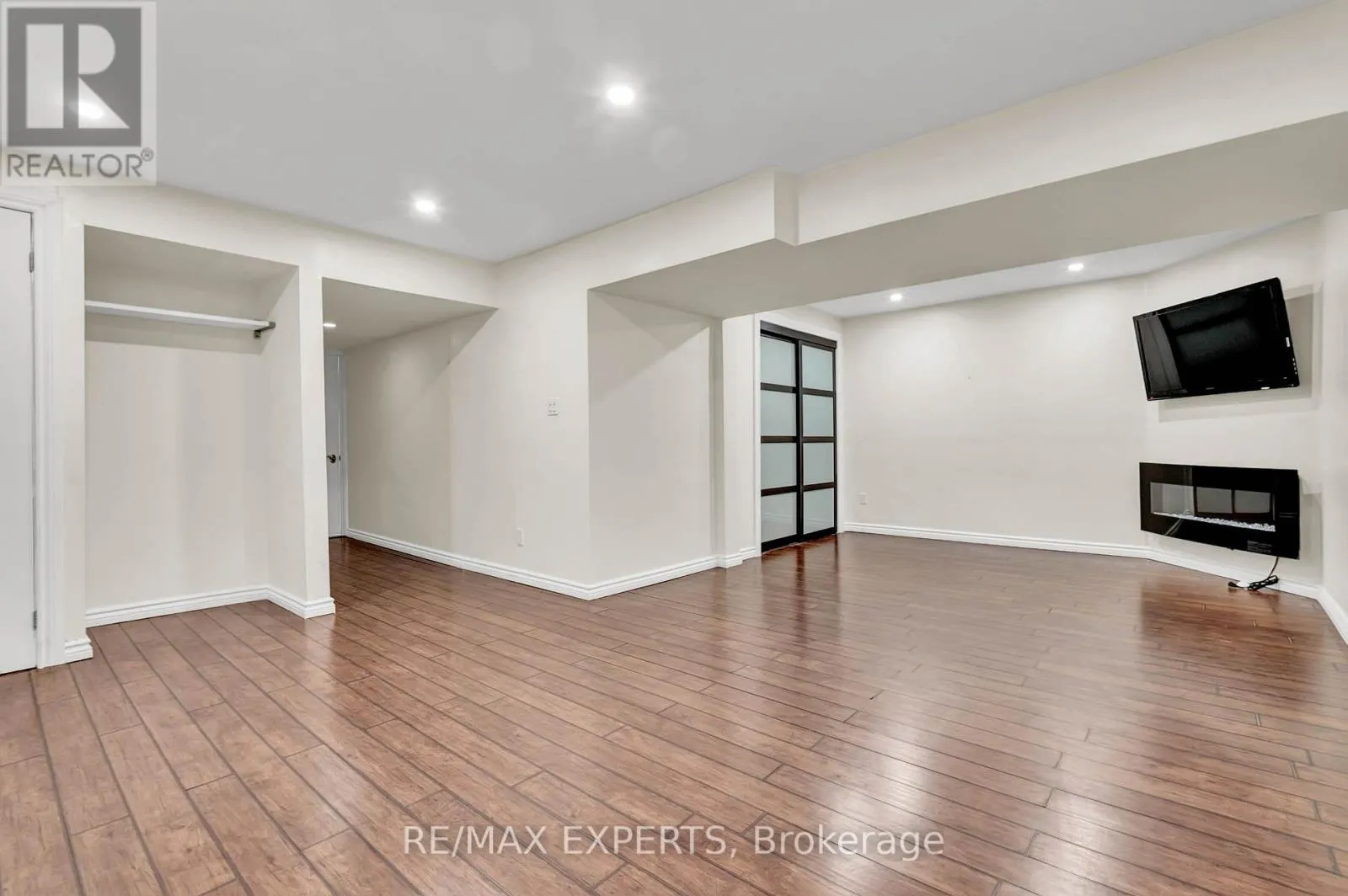 14 ALANA DRIVE