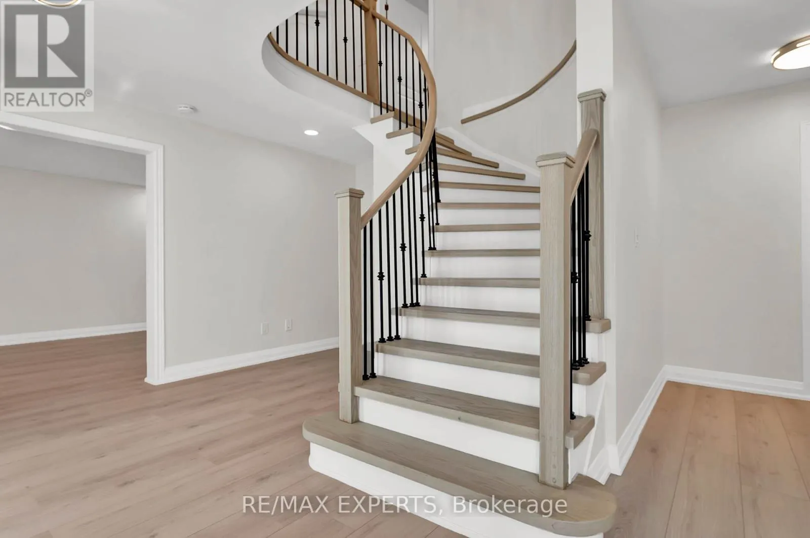 14 ALANA DRIVE