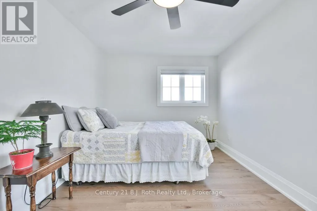 27 - 53 DOCK LANE, #27