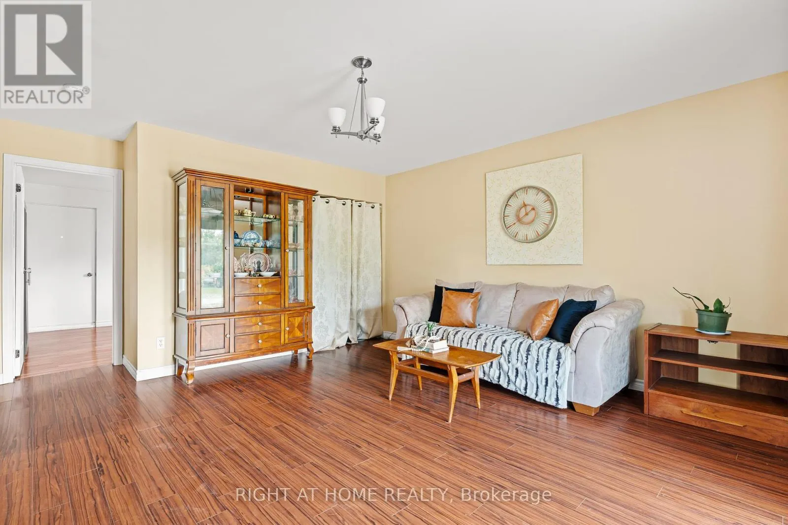 5896 SUNNIDALE CONCESSION 5 ROAD