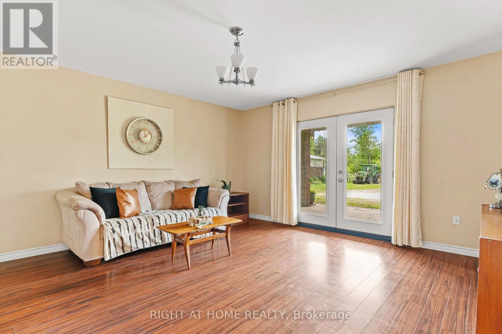 5896 SUNNIDALE CONCESSION 5 ROAD