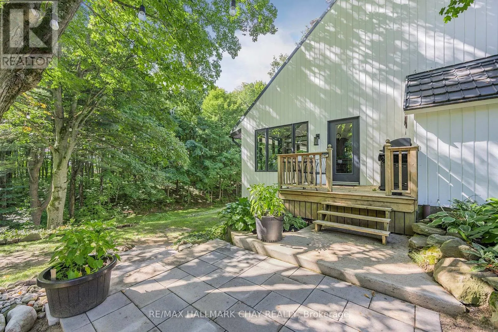 1359 OLD BARRIE ROAD E