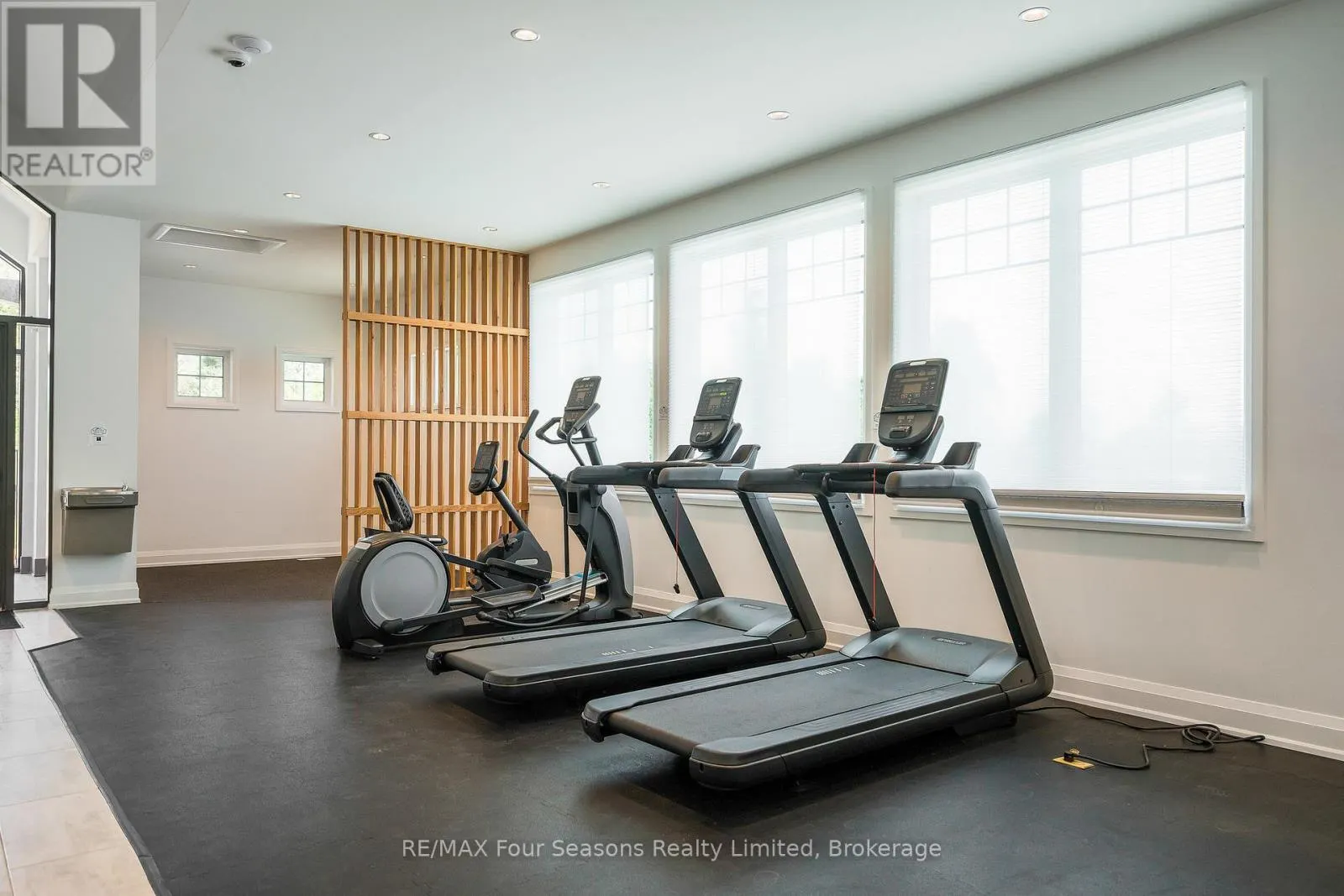 208 - 17 SPOONER CRESCENT, #208