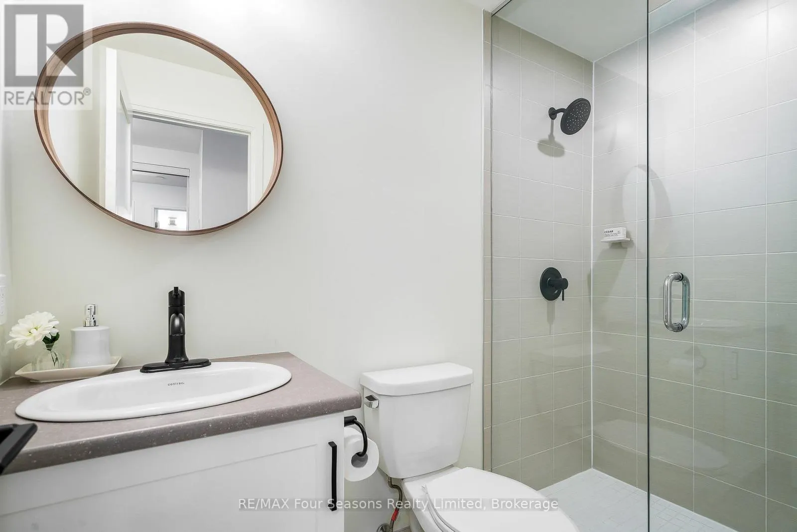 208 - 17 SPOONER CRESCENT, #208
