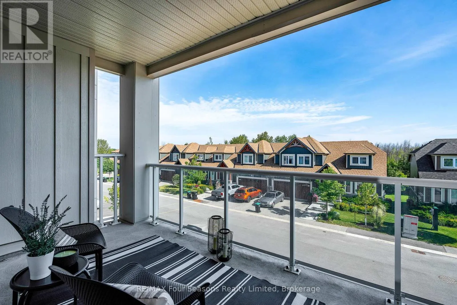 208 - 17 SPOONER CRESCENT, #208