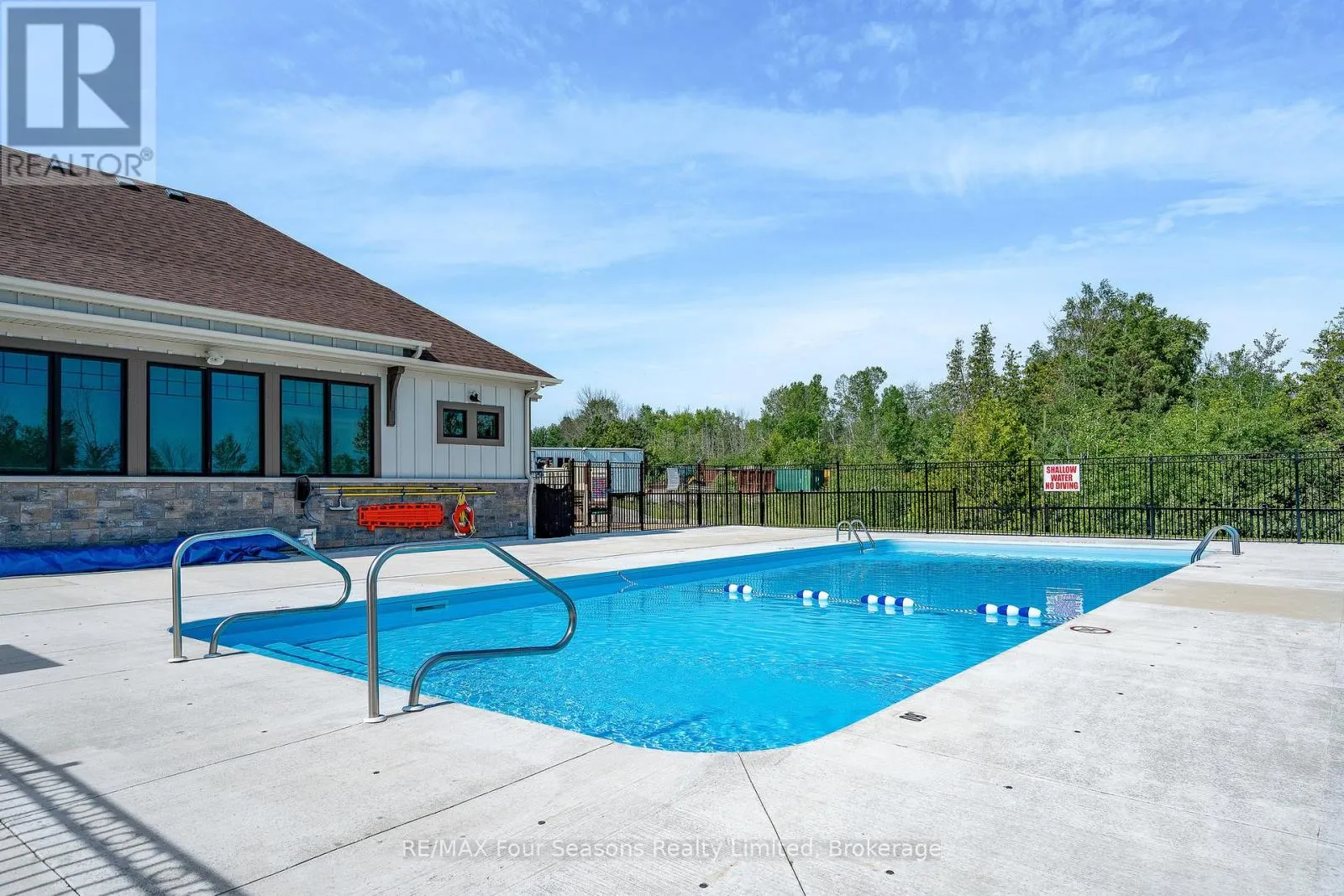 208 - 17 SPOONER CRESCENT, #208