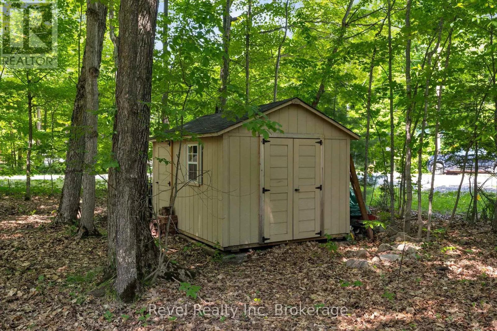 1204 TINY BEACHES ROAD N