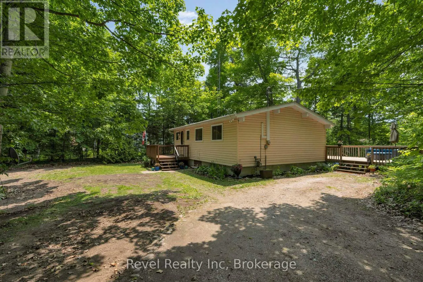 1204 TINY BEACHES ROAD N