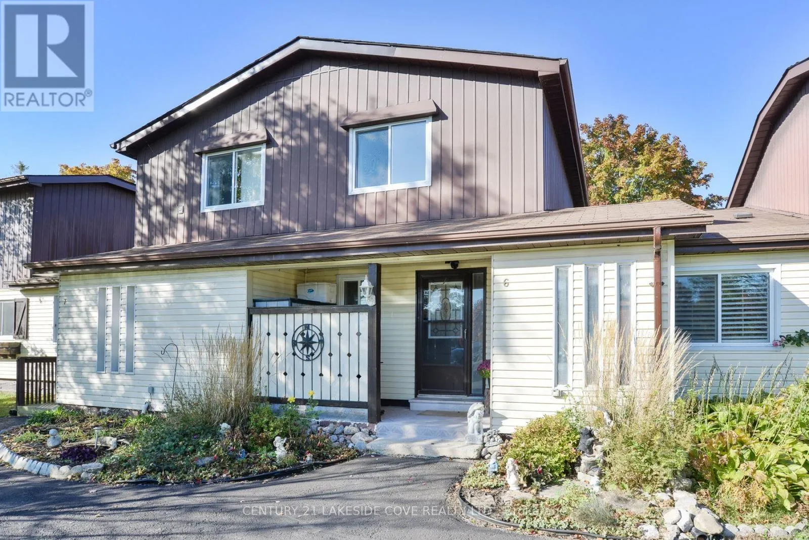 UNIT 6 - 70 LAGUNA PARKWAY