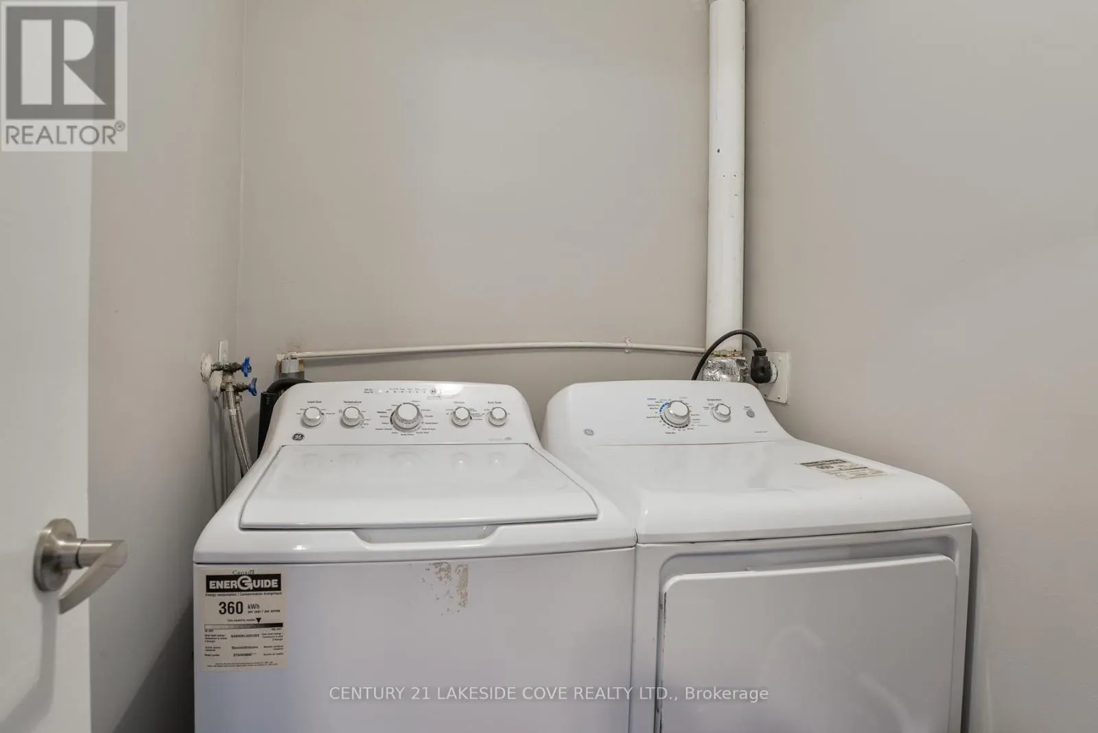 UNIT 6 - 70 LAGUNA PARKWAY