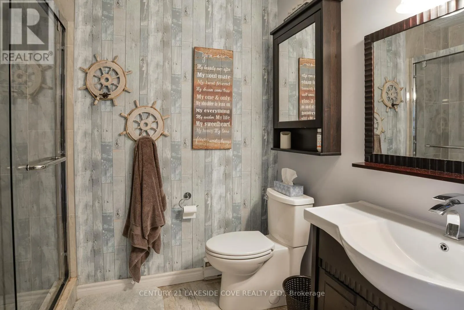 UNIT 6 - 70 LAGUNA PARKWAY