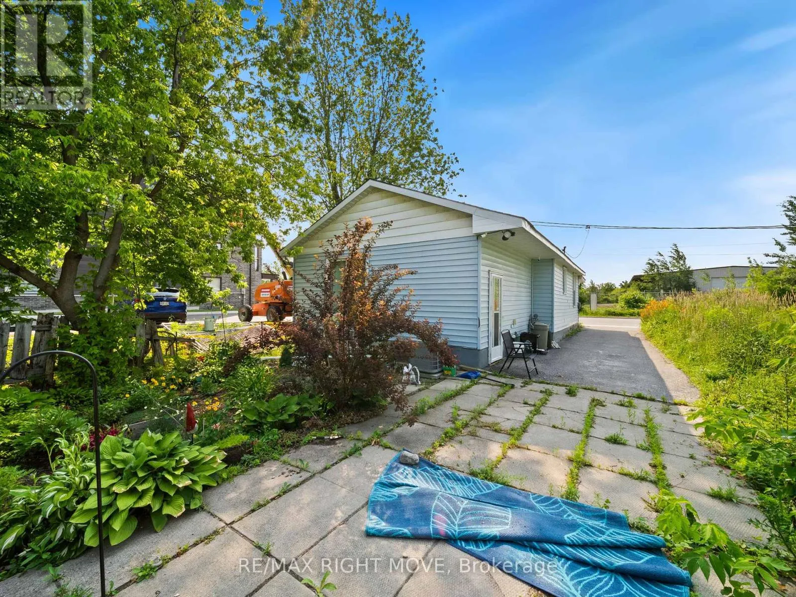 122 ELGIN STREET