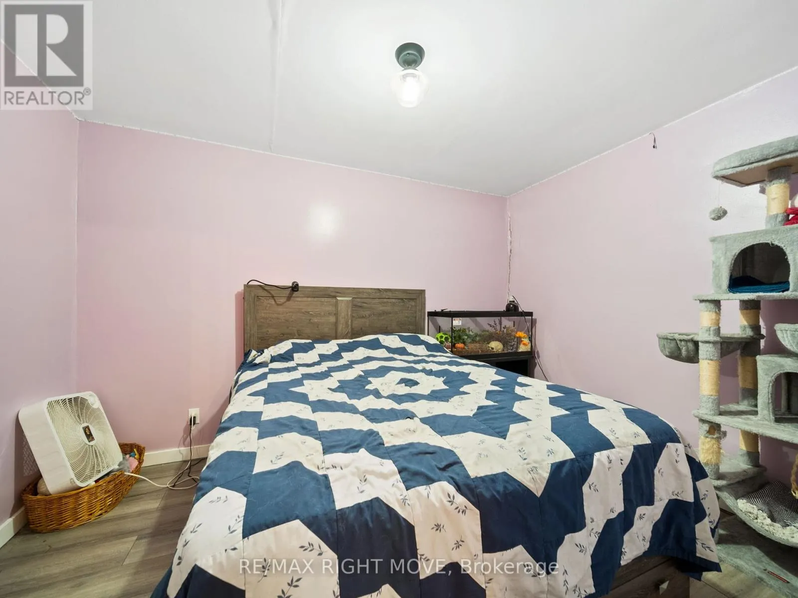 122 ELGIN STREET