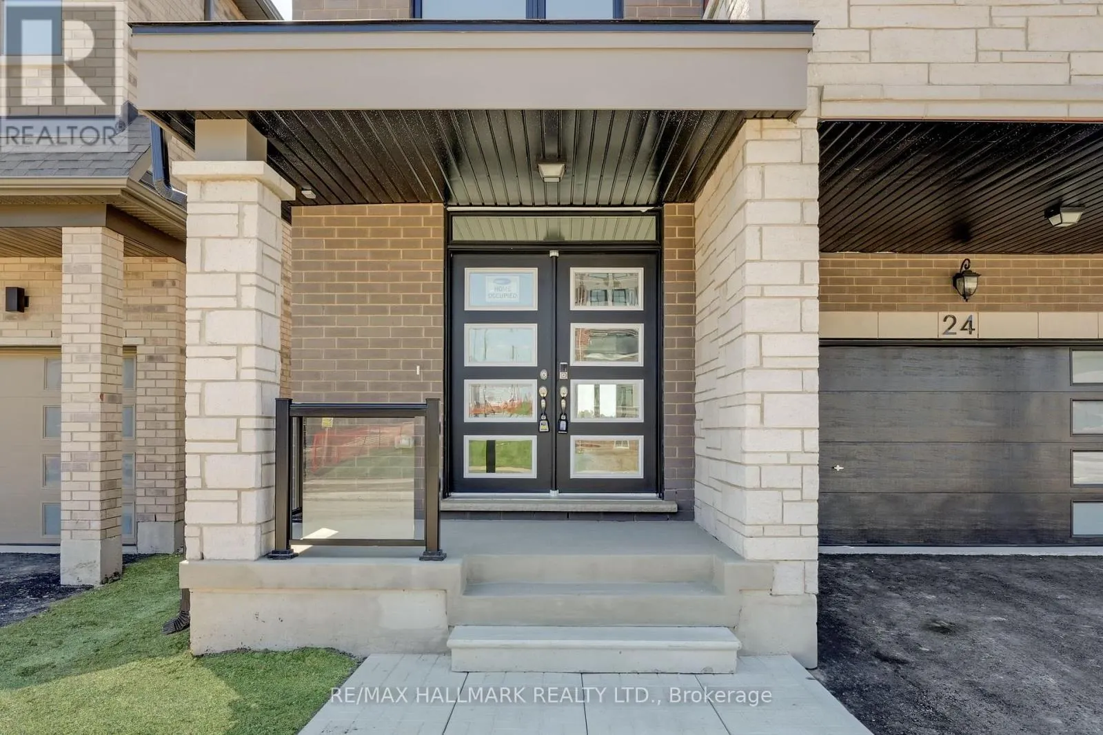 24 YORKSHIRE DRIVE