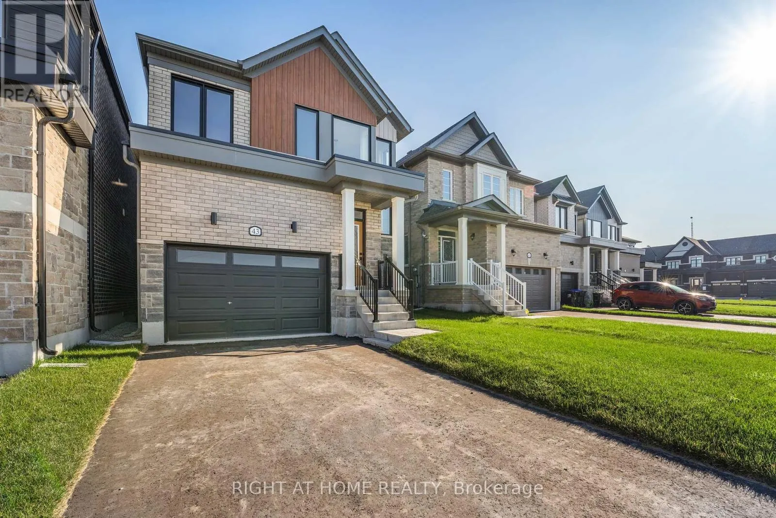 43 FEDERICA CRESCENT