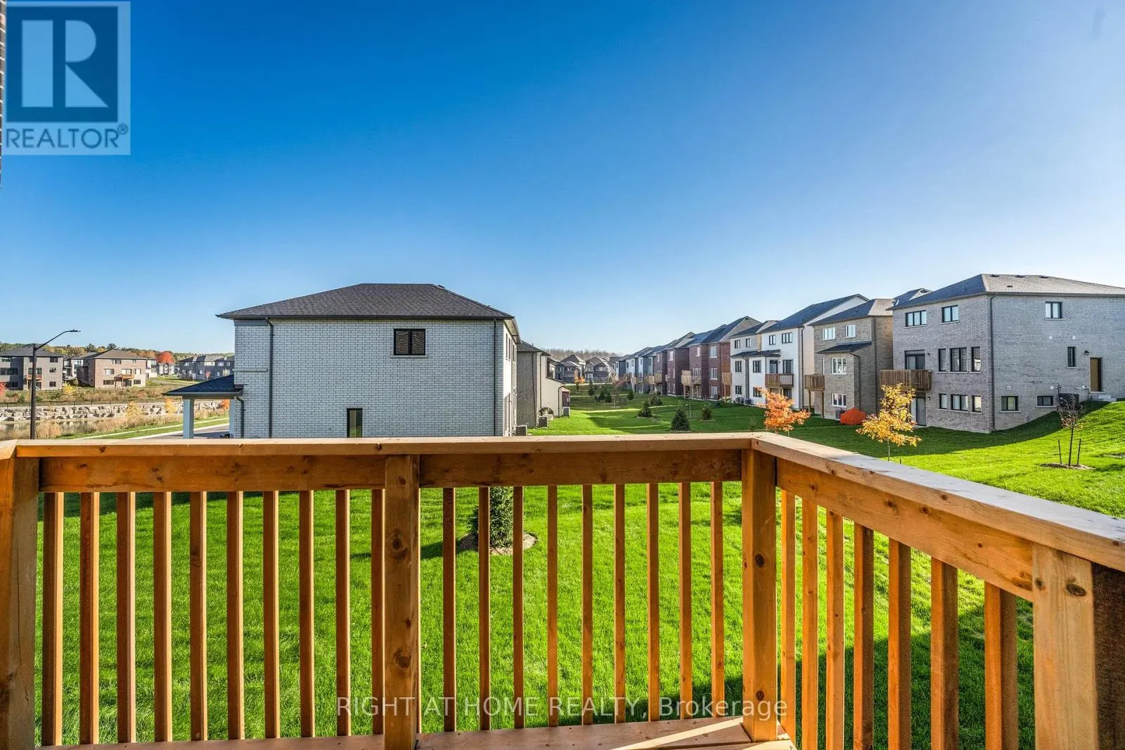 43 FEDERICA CRESCENT