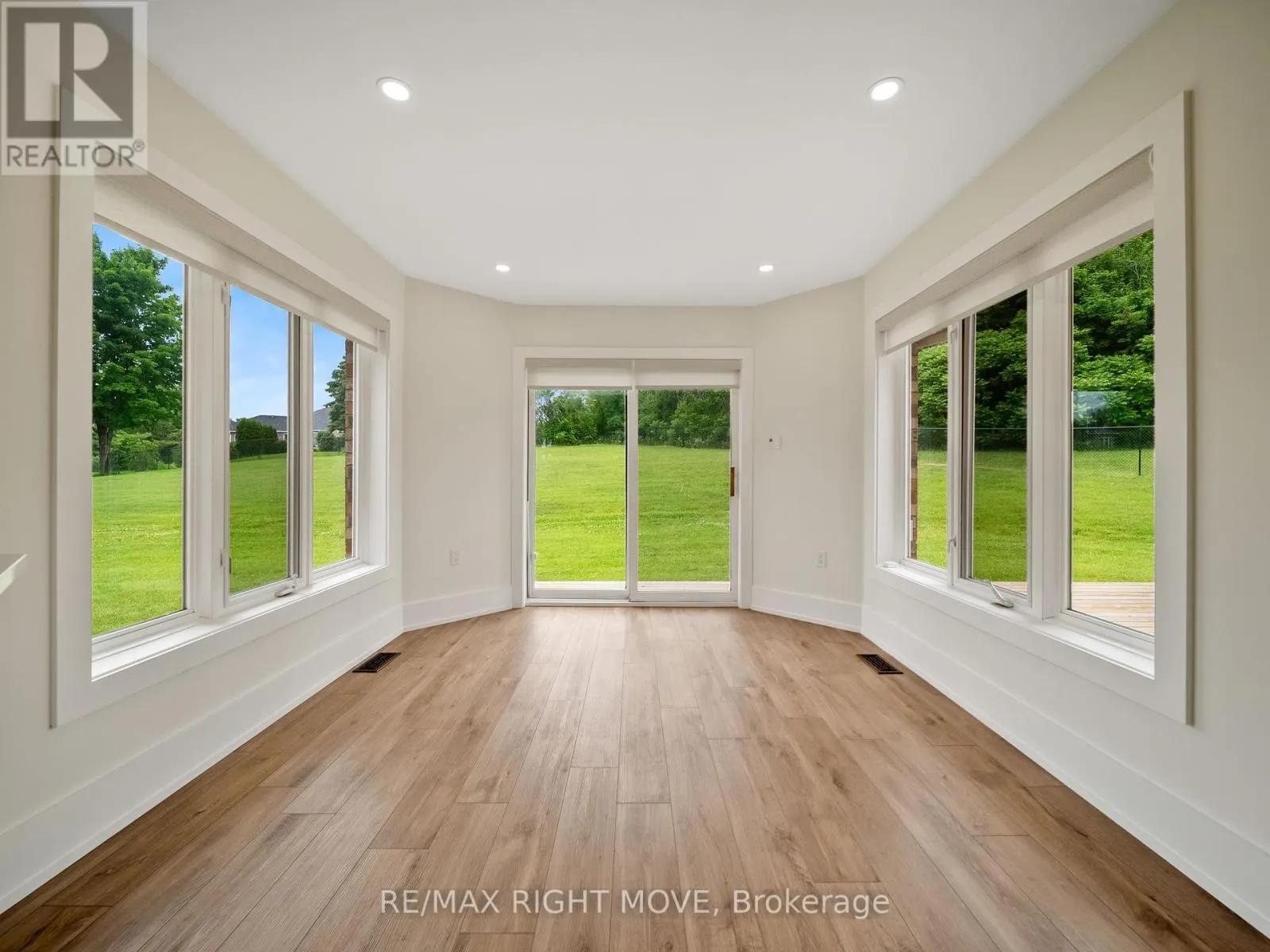 1348 HAWK RIDGE CRESCENT