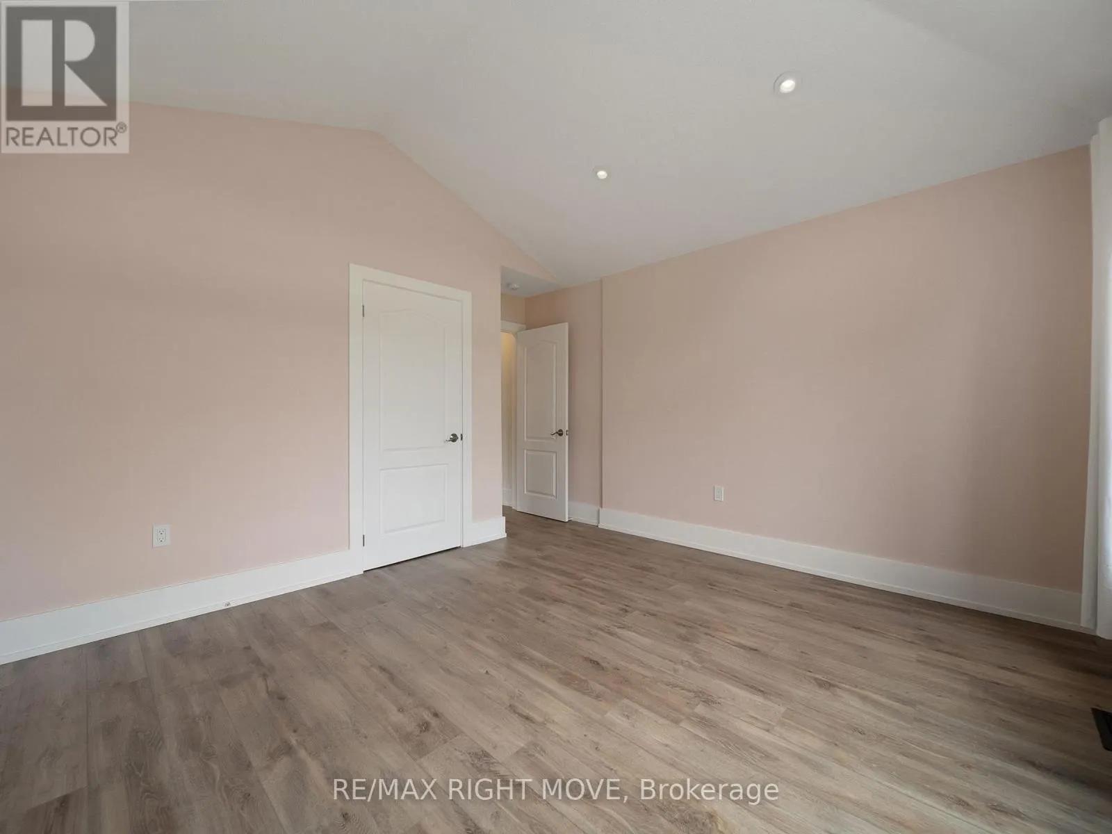 1348 HAWK RIDGE CRESCENT