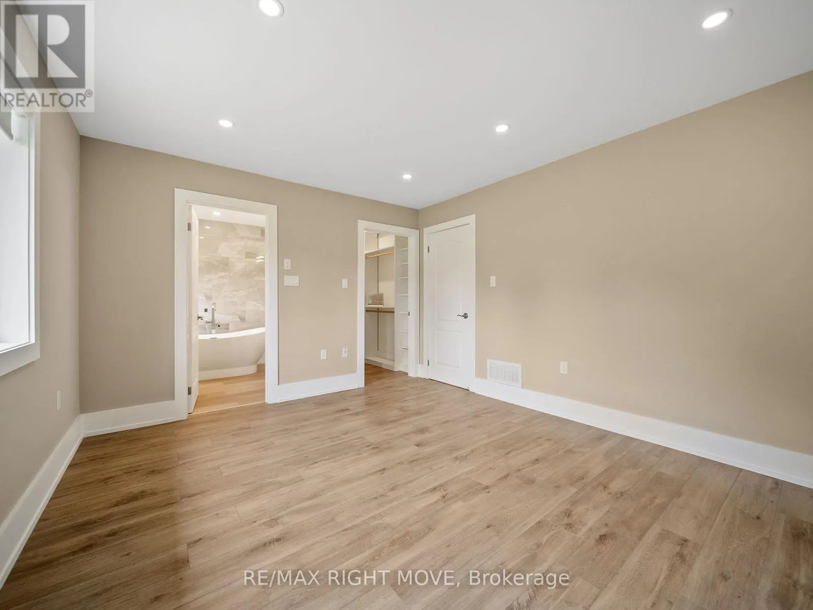 1348 HAWK RIDGE CRESCENT