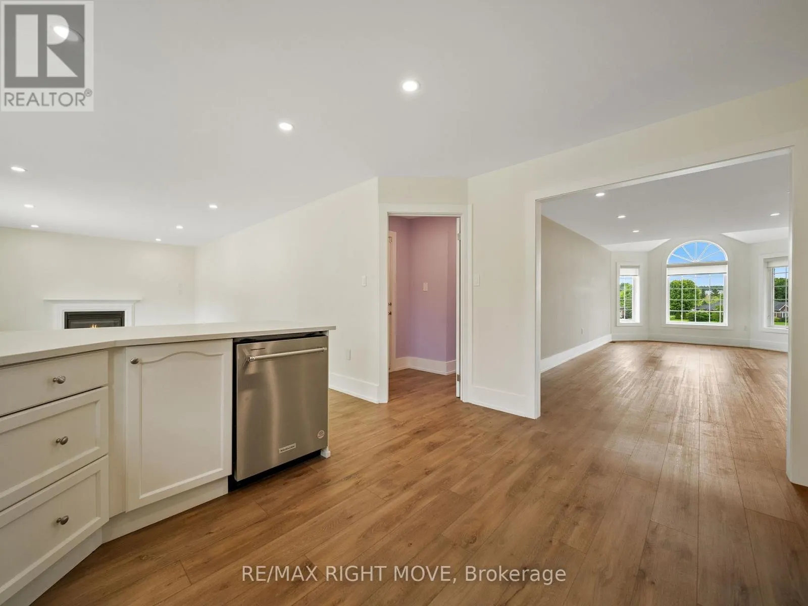 1348 HAWK RIDGE CRESCENT