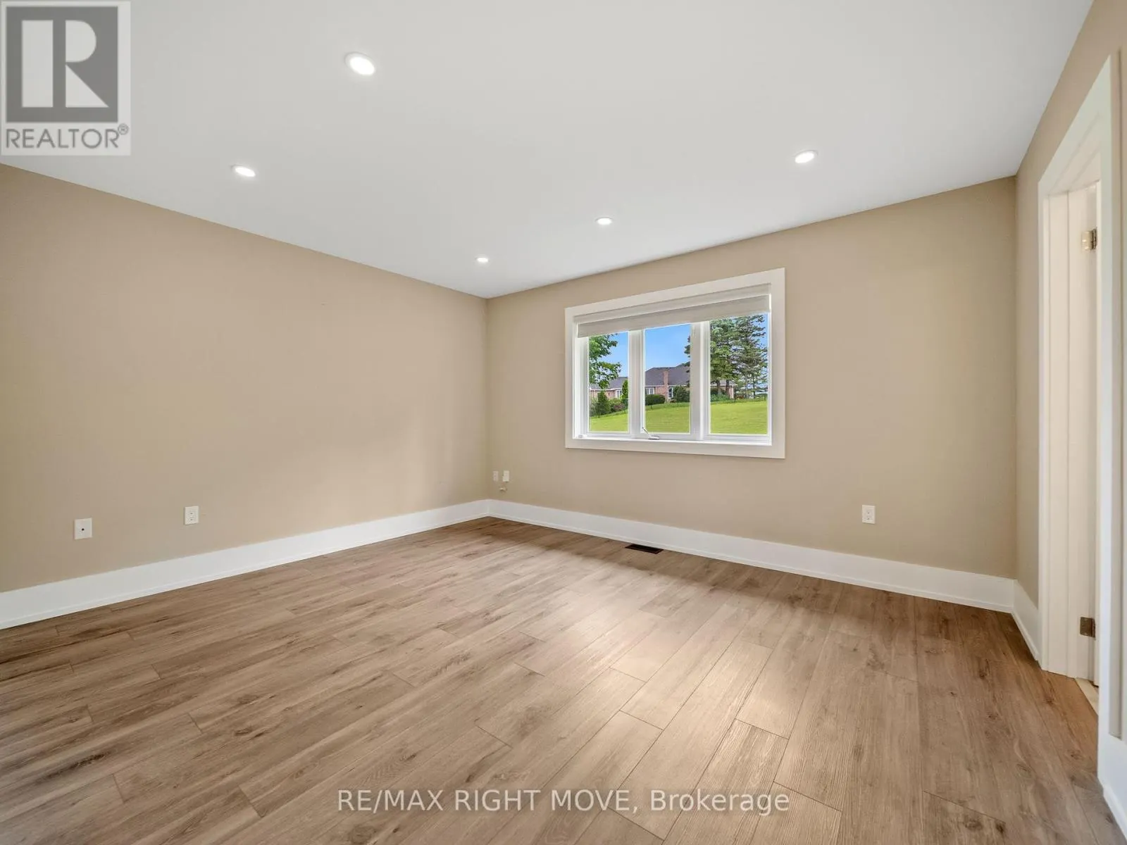 1348 HAWK RIDGE CRESCENT
