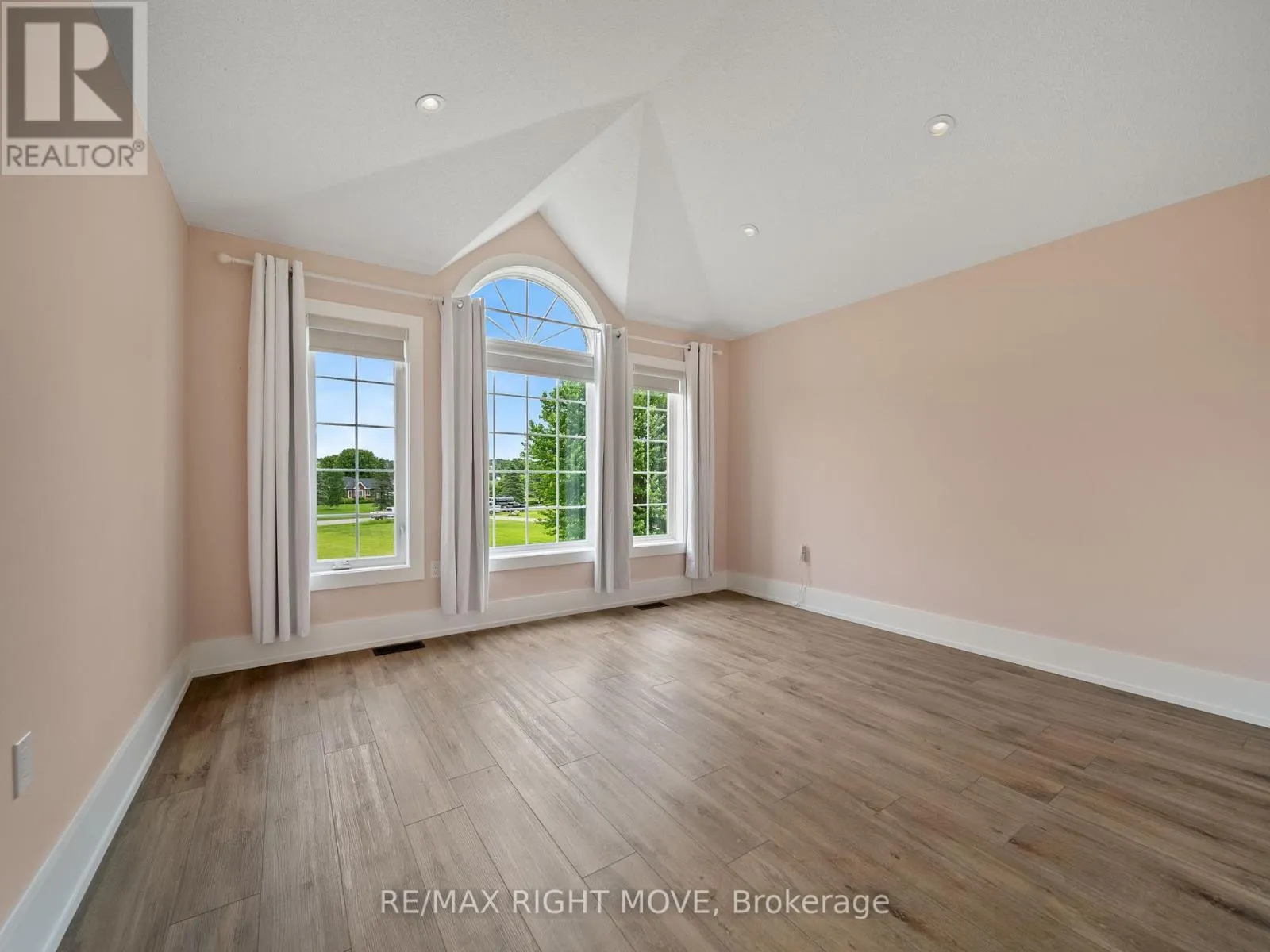 1348 HAWK RIDGE CRESCENT