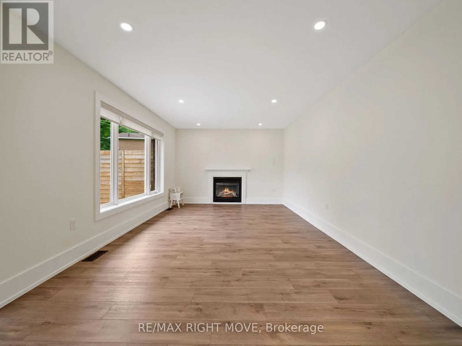 1348 HAWK RIDGE CRESCENT