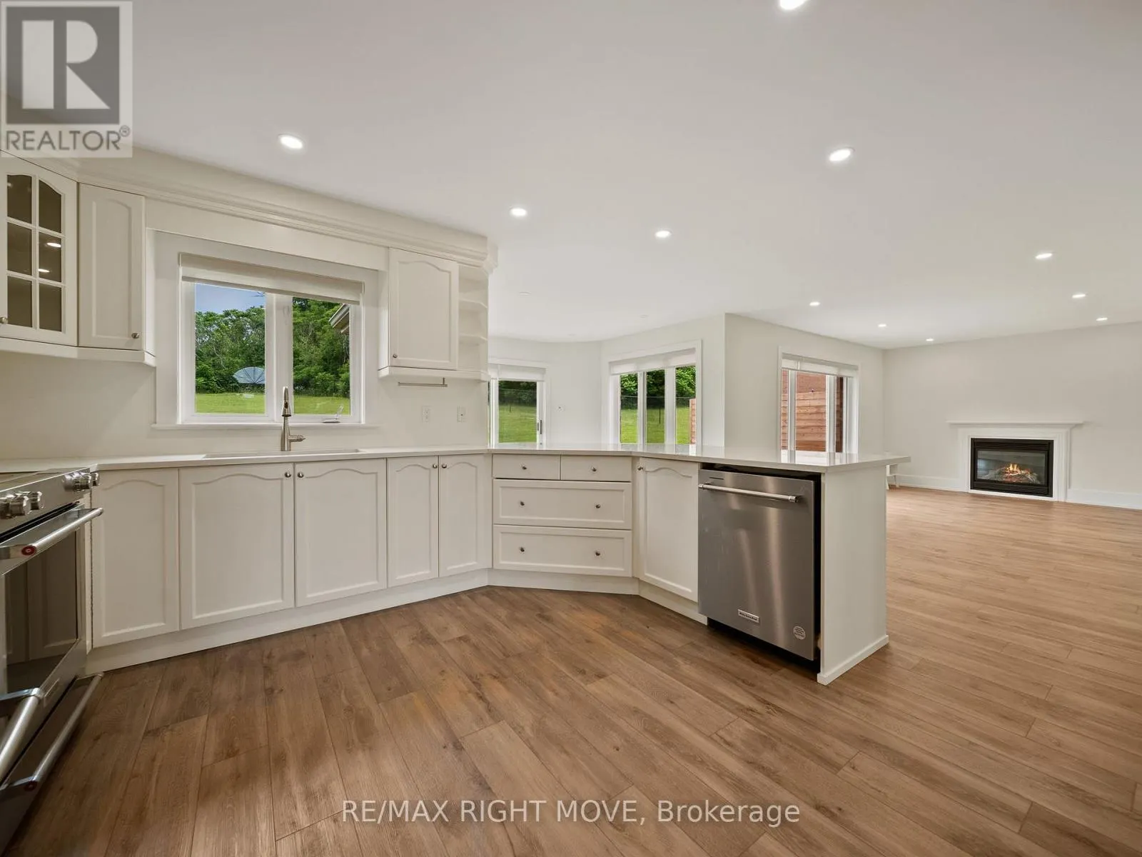 1348 HAWK RIDGE CRESCENT