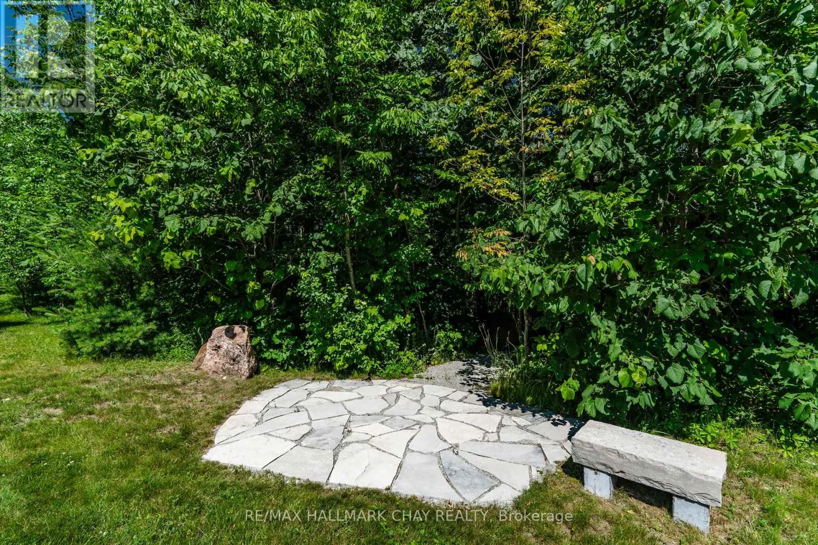 403 MOONSTONE ROAD E