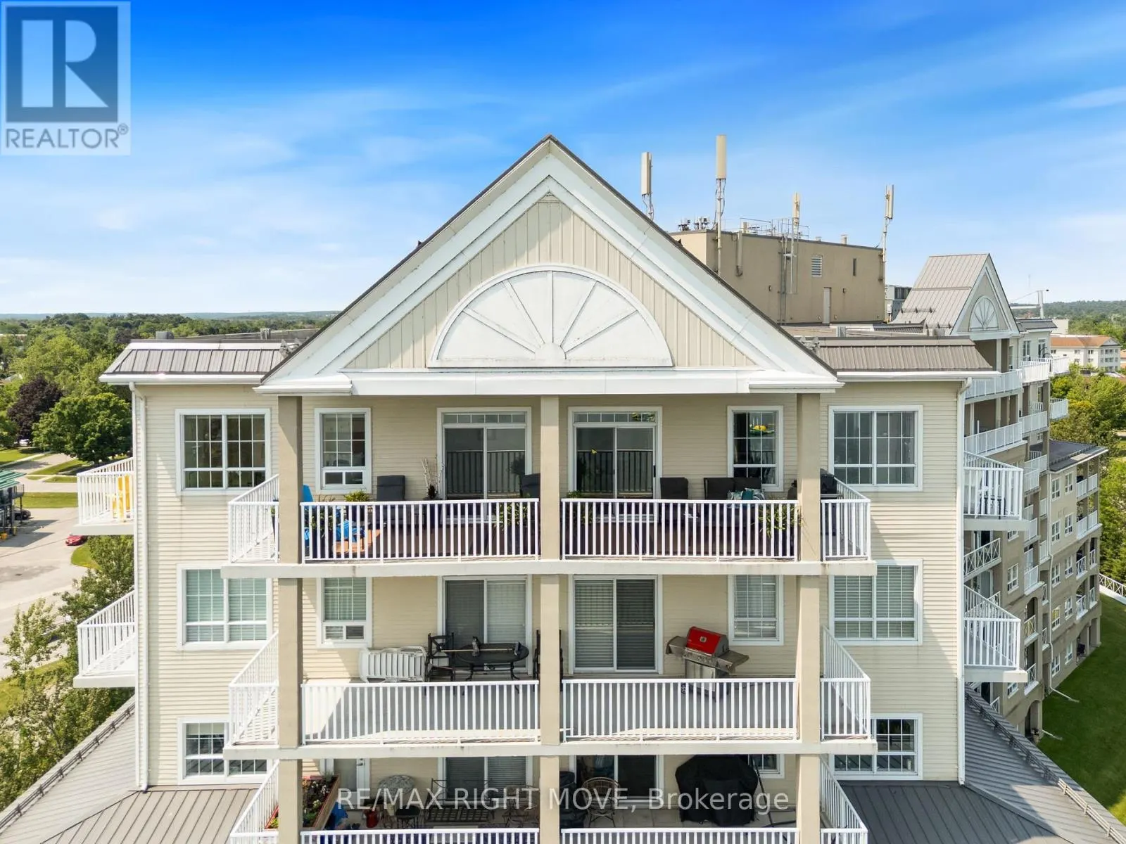 806 - 354 ATHERLEY ROAD