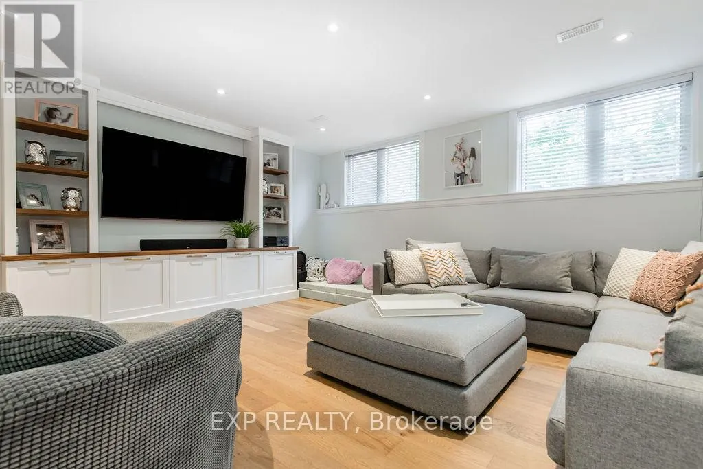 37 PADDY DUNNS CIRCLE