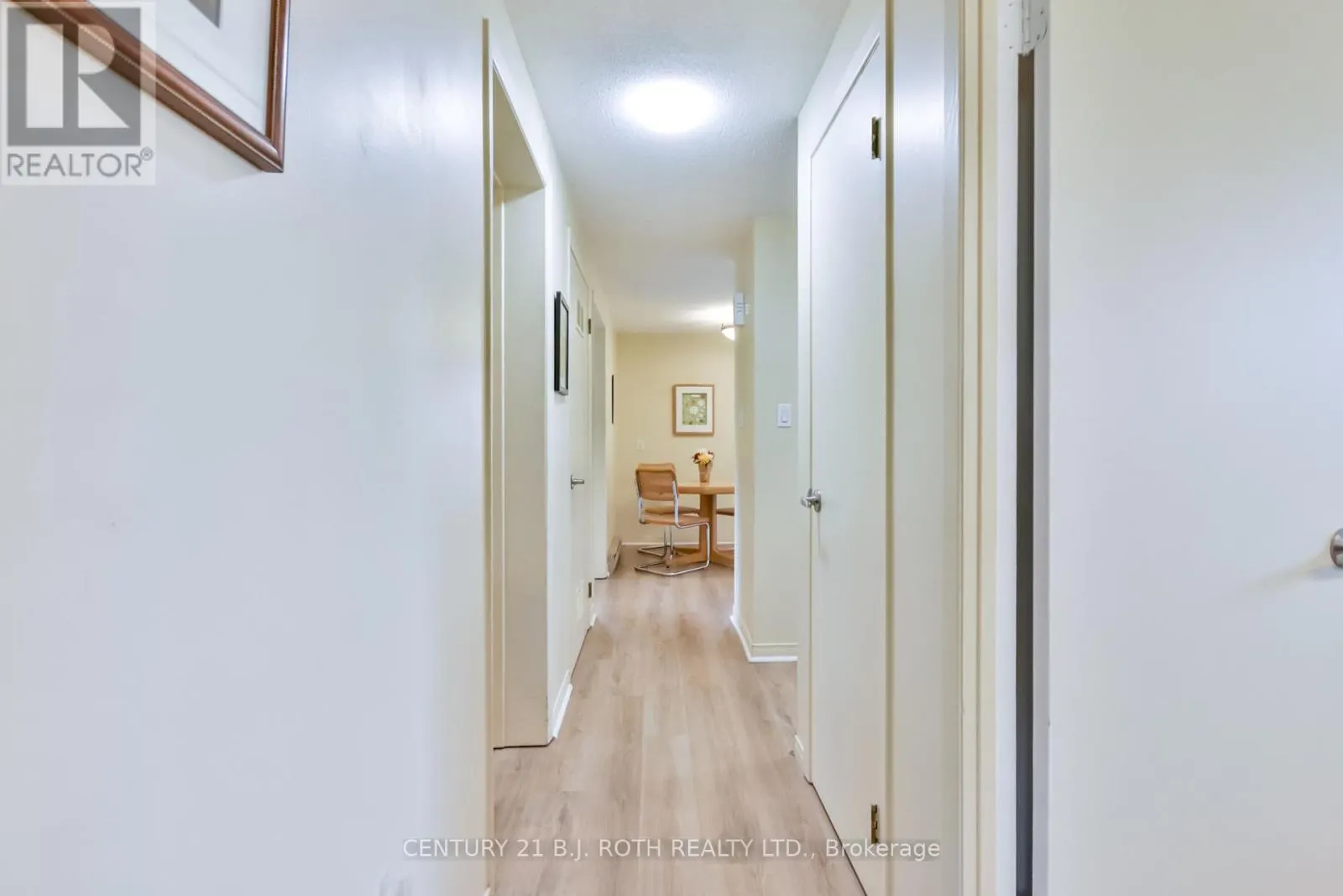 22 TAMARACK DRIVE