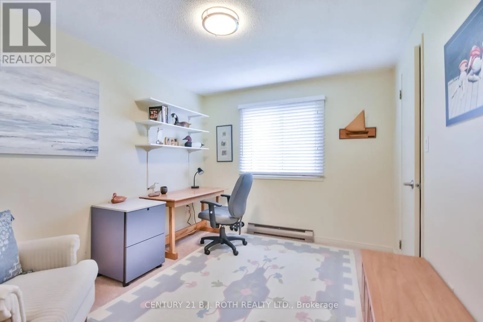 22 TAMARACK DRIVE