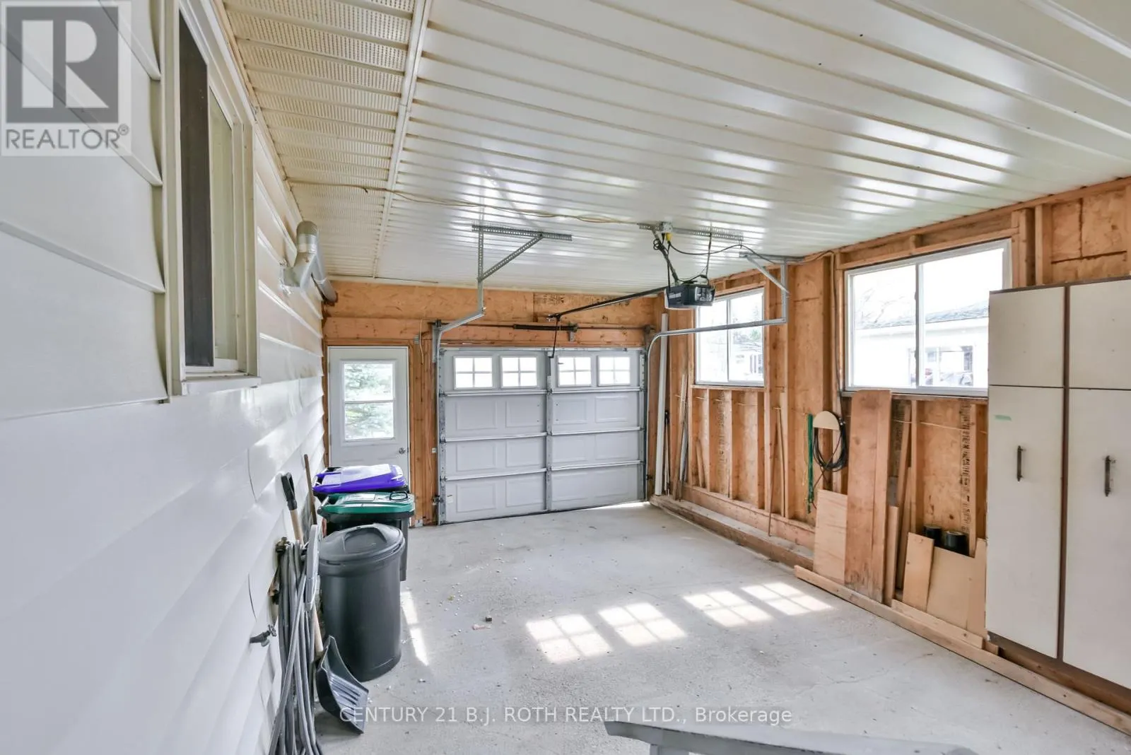 22 TAMARACK DRIVE