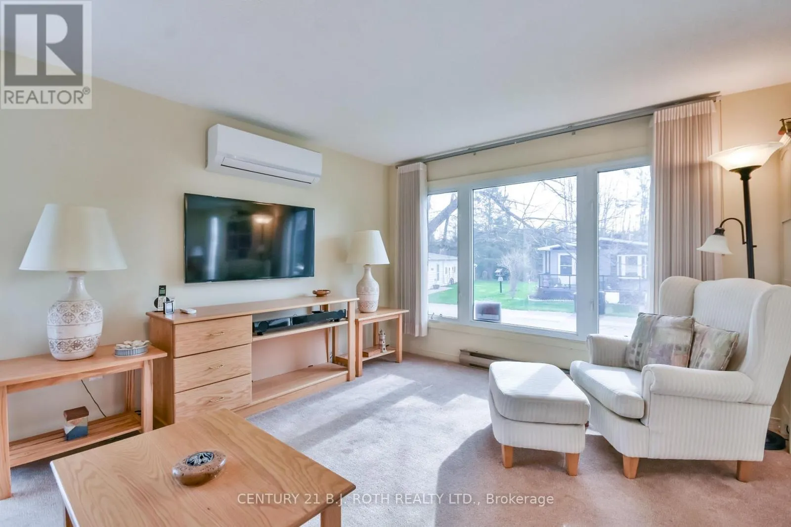 22 TAMARACK DRIVE
