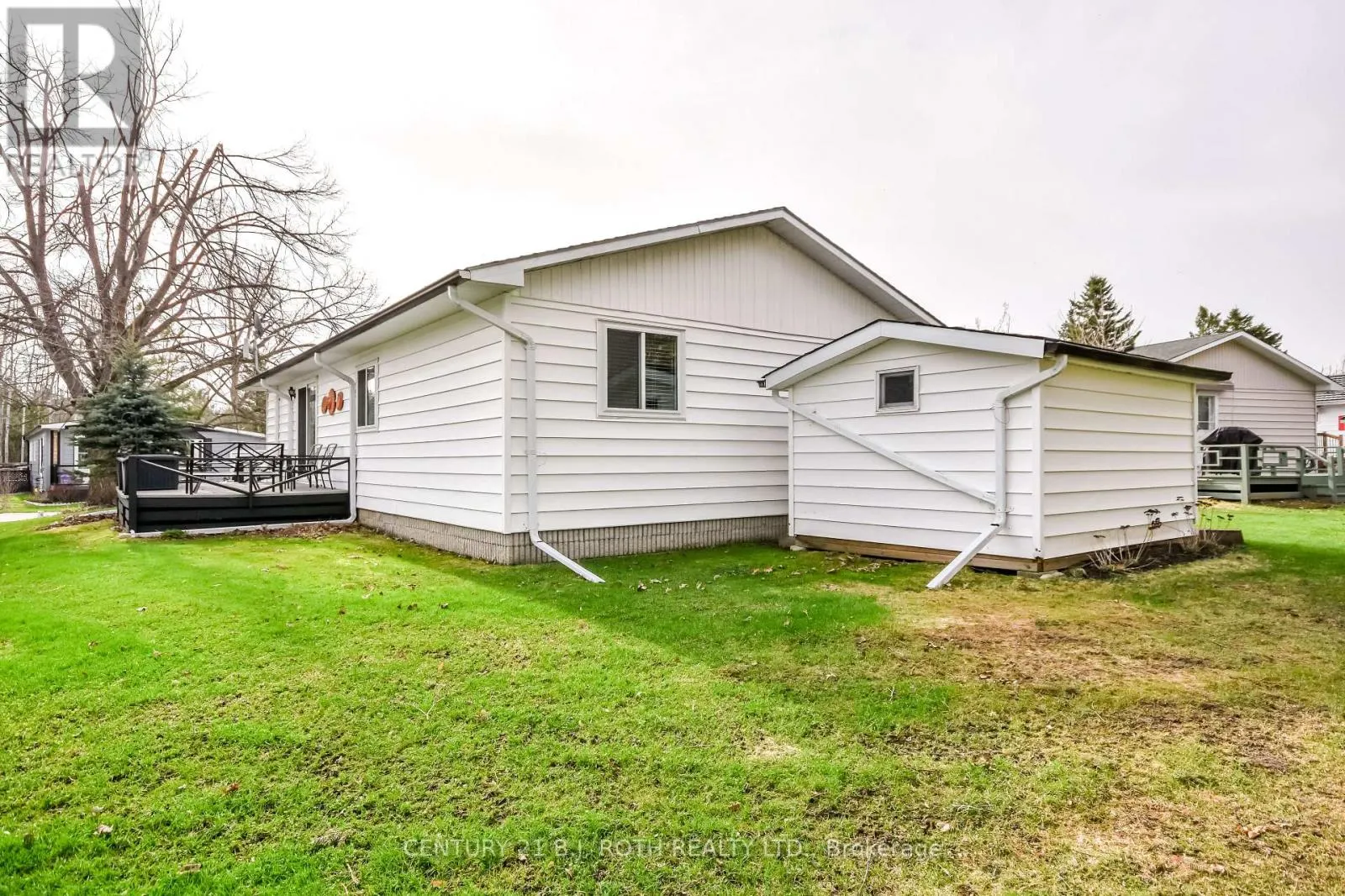 22 TAMARACK DRIVE