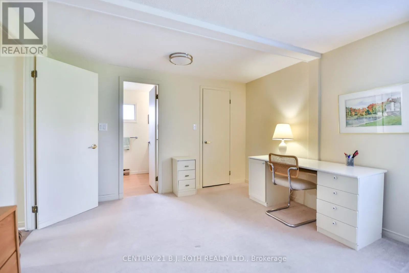 22 TAMARACK DRIVE